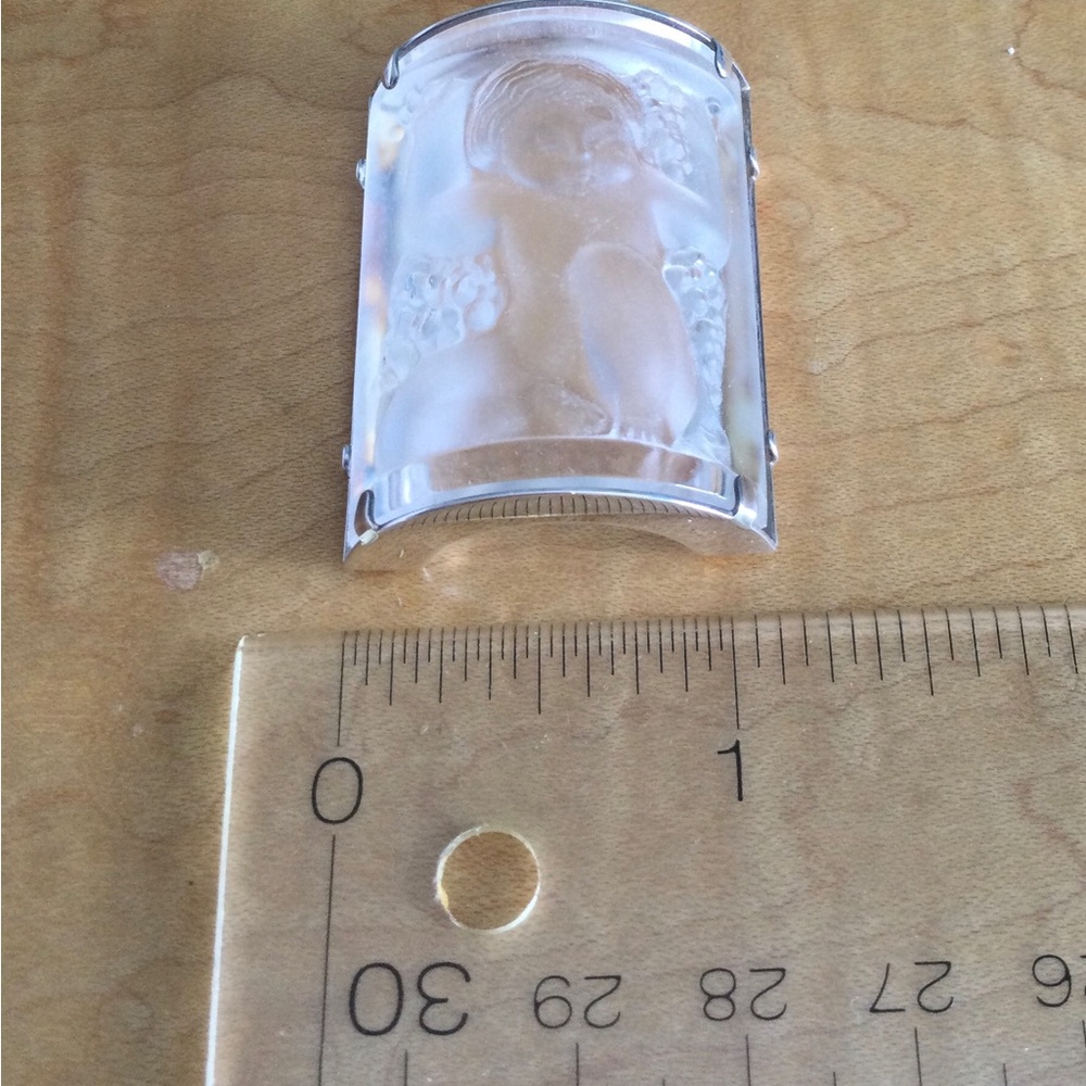 Lalique Enfants Pendant - Picture 5 of 12